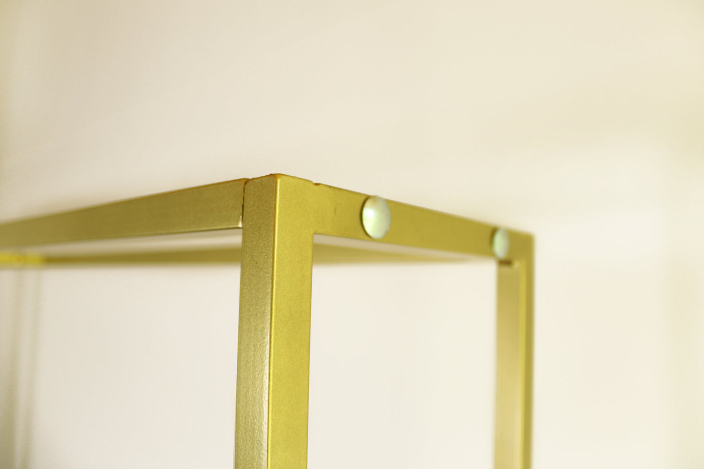 Very sturdy and strong metal arch. Purchase from "Arches for you" and get free standard shipping.