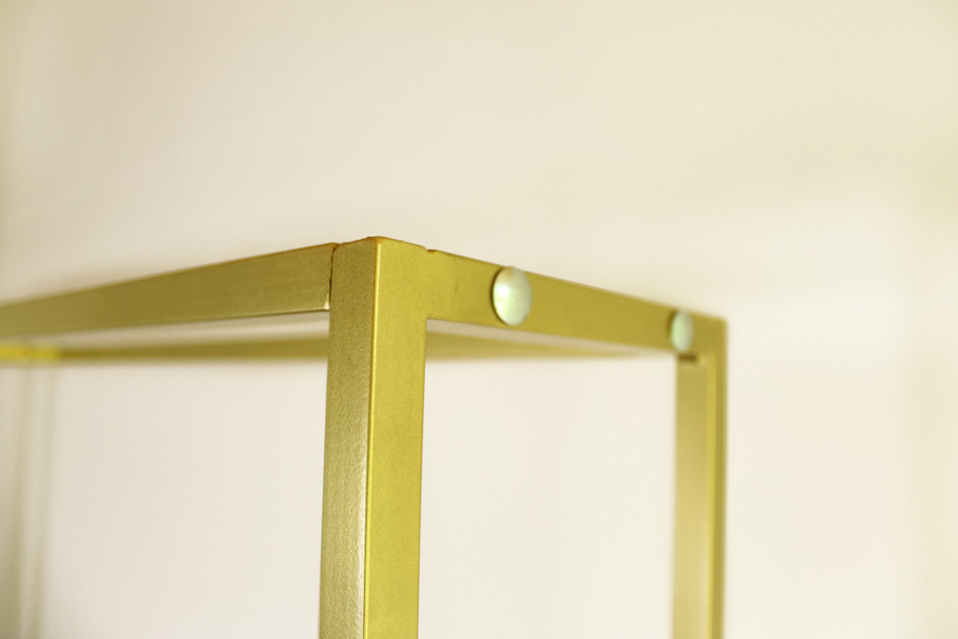 Very sturdy and strong metal arch. Purchase from "Arches for you" and get free standard shipping.
