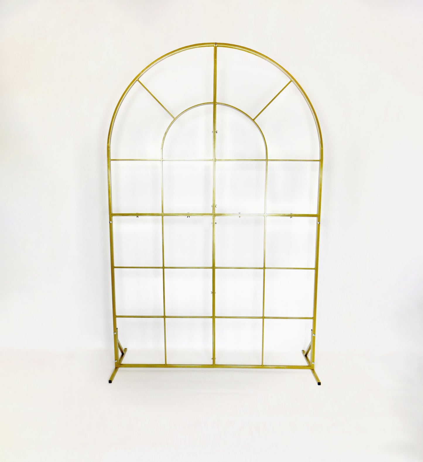Gold oval wedding arch for flowers. Strong and high-quality. "Arches for you" offers free standard shipping on orders.