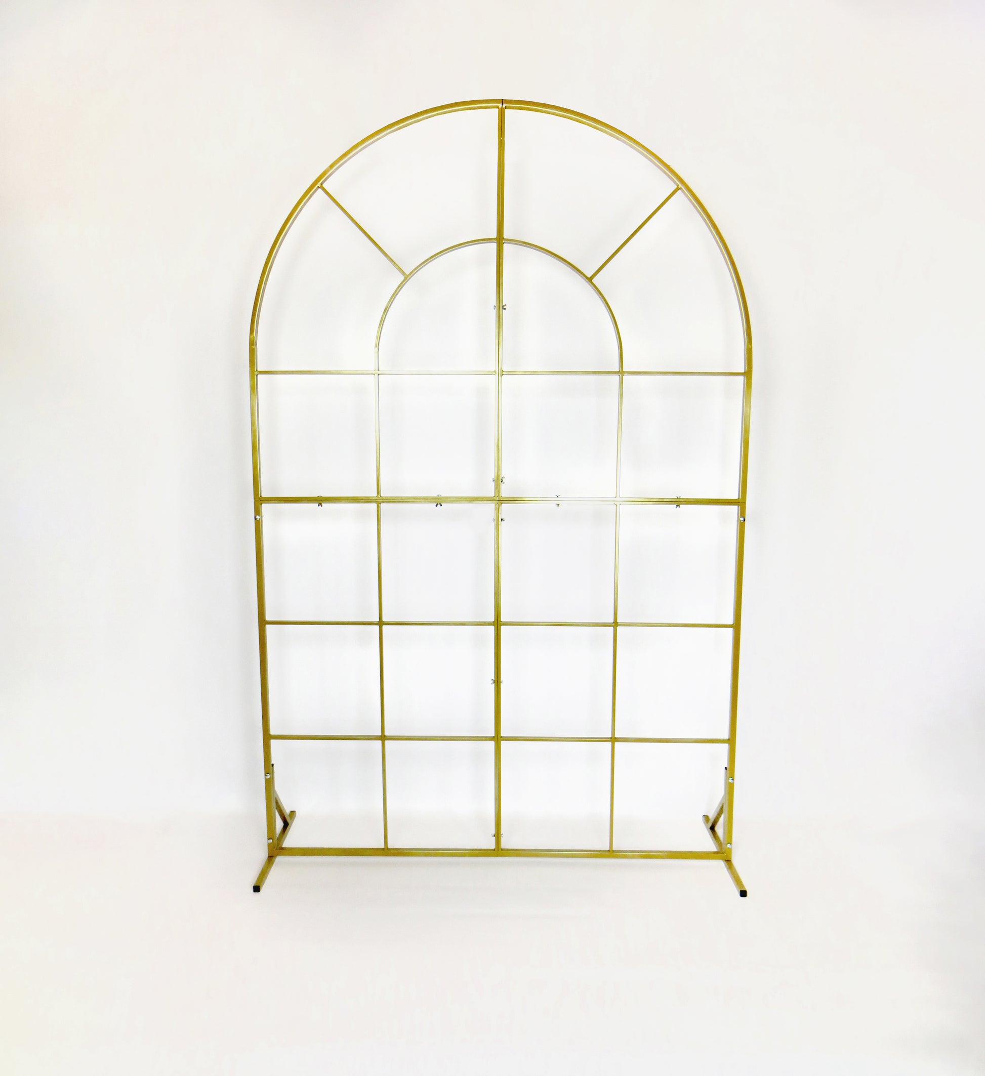 Gold oval wedding arch for flowers. Strong and high-quality. "Arches for you" offers free standard shipping on orders.